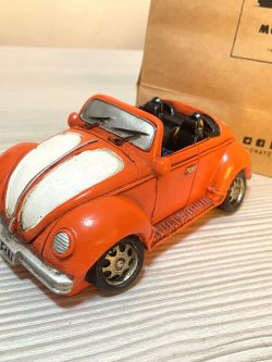 ALCANCÍA MODELO AUTO VINTAGE VOLKSWAGEN VOCHO ESCARABAJO VW