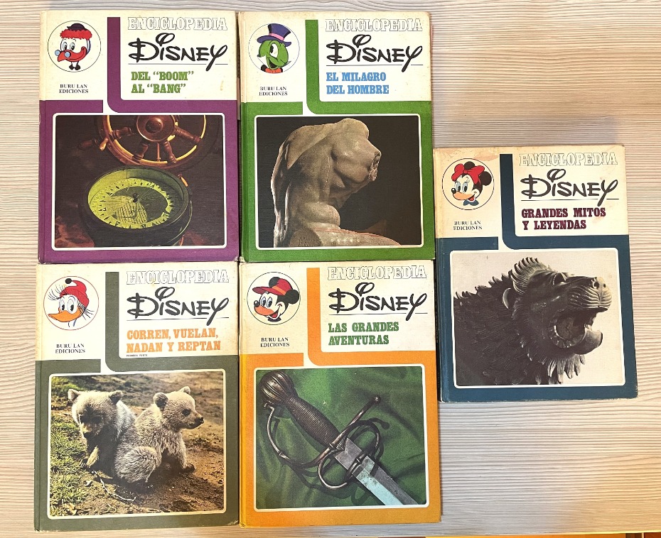 SET 5 ANTIGUOS LIBRO ENCICLOPEDIA INFANTIL DISNEY MICKEY MOUSE - Image 3