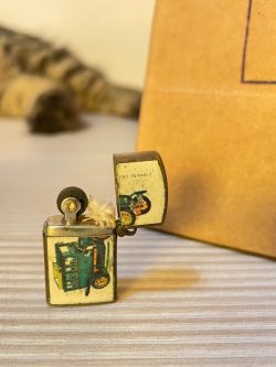 ANTIGUO ENCENDEDOR MINIATURA TIPO ZIPPO HECHO EN JAPÓN