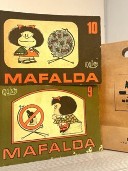 2 ANTIGUAS HISTORIETAS MAFALDA QUINO EDICIONES DE LA FLOR AÑOS 70 PRIMERA EDICIÓN