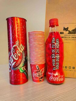 VASOS DE PAPEL Y BOTELLA DE VIDRIO COCA COLA COLECCIONABLE