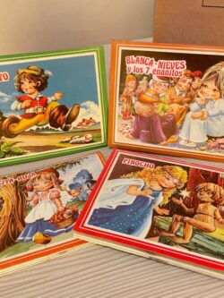 4 ANTIGUOS CUENTOS INFANTILES COLECCIÓN PANTOMIMA ED. FHER PINOCHO PULGARCITO