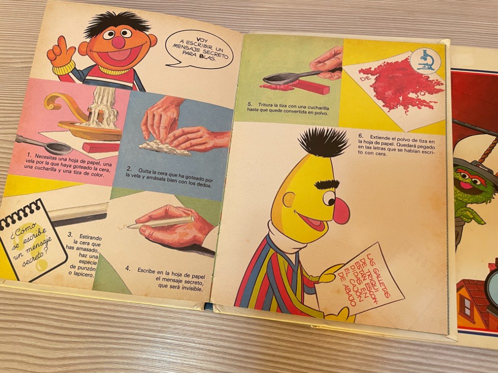 SET 2 LIBROS INFANTILES ENCICLOPEDIA PREGUNTALE A SÉSAMO MUPPETS CTW - Image 5