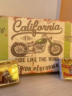 SALDO COFRE DE MADERA MOTOCICLETAS HARLEY DAVIDSON  RETRO MOTOS RUTA 66